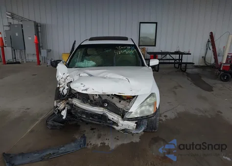 2006 Honda Accord 3.0 Lx z USA, uszkodzony, nr VIN 1HGCM66396A030589